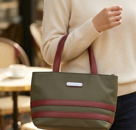 Classic Olive Green Everyday Tote Bag with Burgundy Accents - Image 3