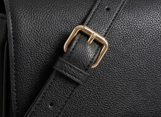 Title: Elegant Black Flap Crossbody Bag with Bow Detail - Image 3